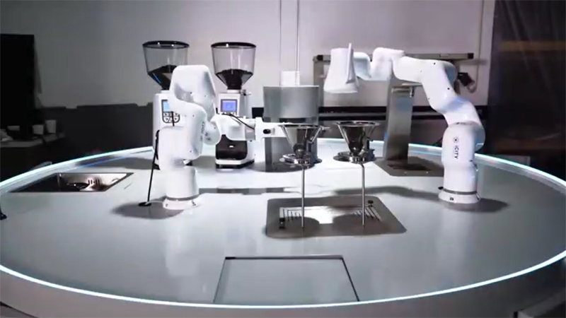 Making Coffee More Convenient with Robot Baristas (1)